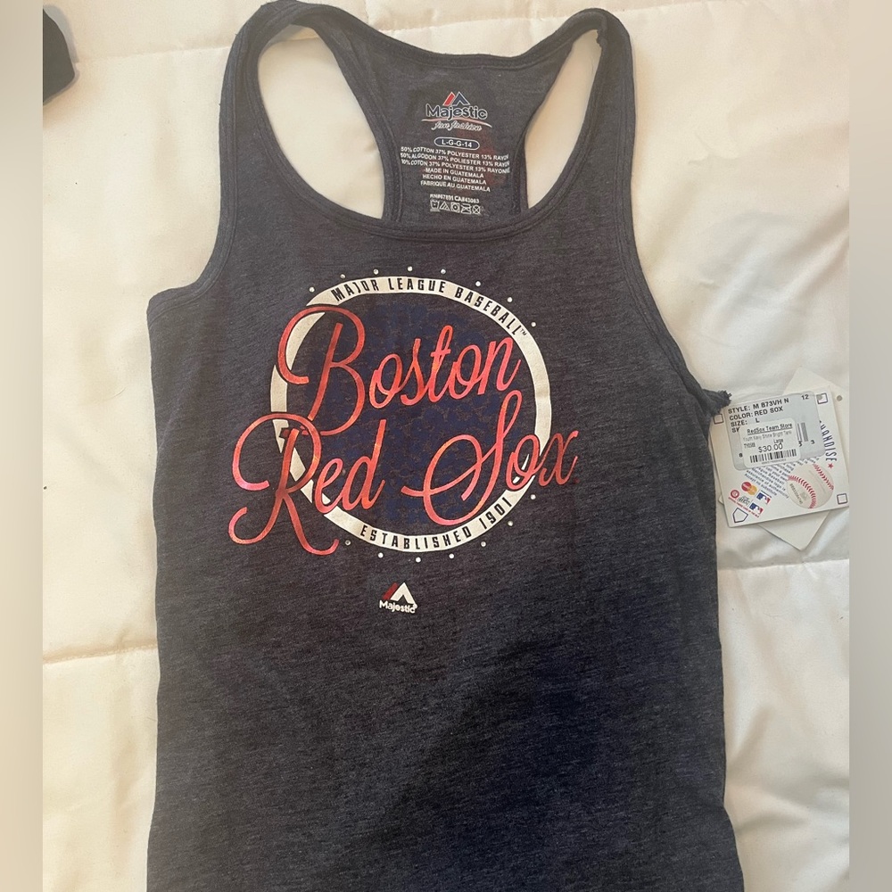 NWT! Just in time for opening day ! Boston Red Sox Girls Youth tank Size L